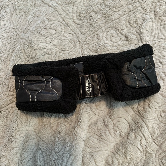 Black Fleece Headband - Picture 4 of 4